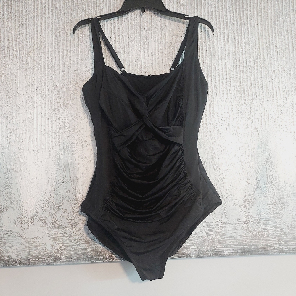 Curves By Miracle Brands One Piece Swimsuit Plus Sz-2x